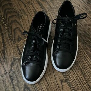 Dressy , leather tennis shoe